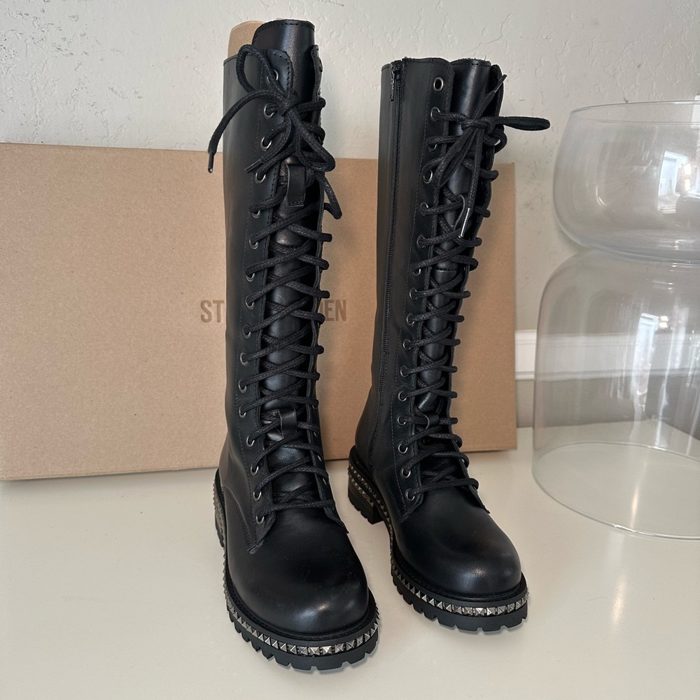 Steve Madden Black Lace-Up Boots